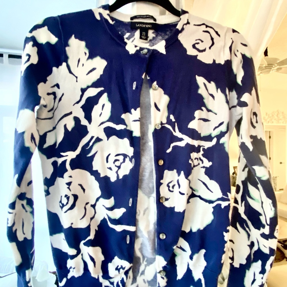 Lands End Cardigan 100%Cotton.